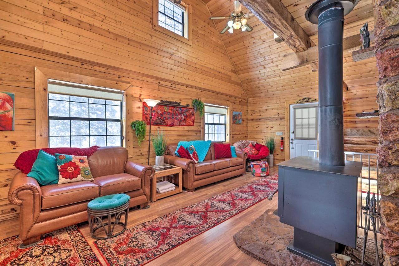 Rustic Duck Creek Village Cabin With Fire Pit! Exterior foto